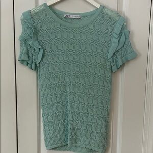 Zara green eyelet ruffled crochet sweater XS/S
